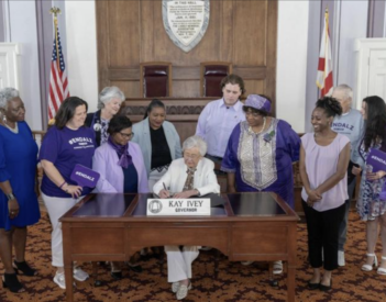 Painting the Capital purple for Alzheimer’s